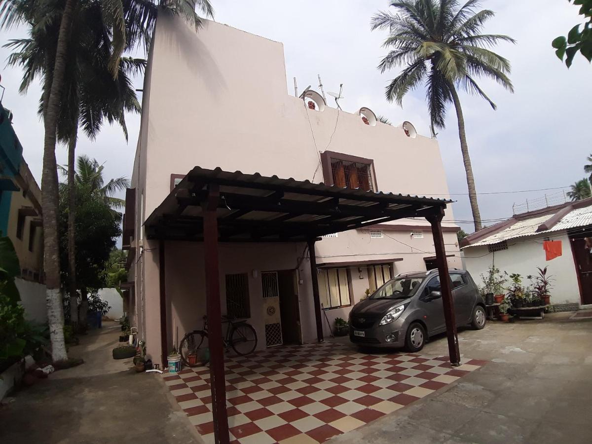 Sudha Kutir Puri Apartment Luaran gambar