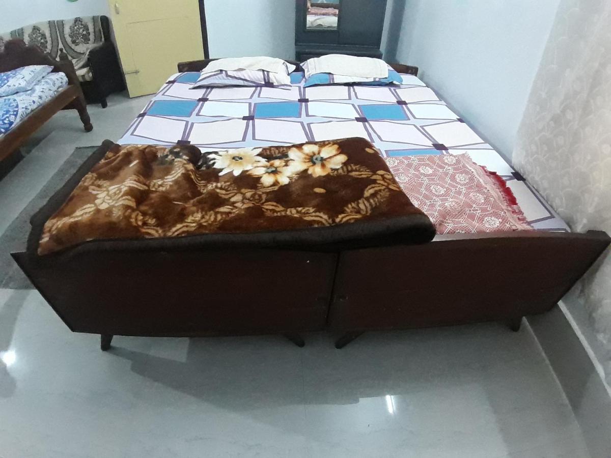 Sudha Kutir Puri Apartment Luaran gambar