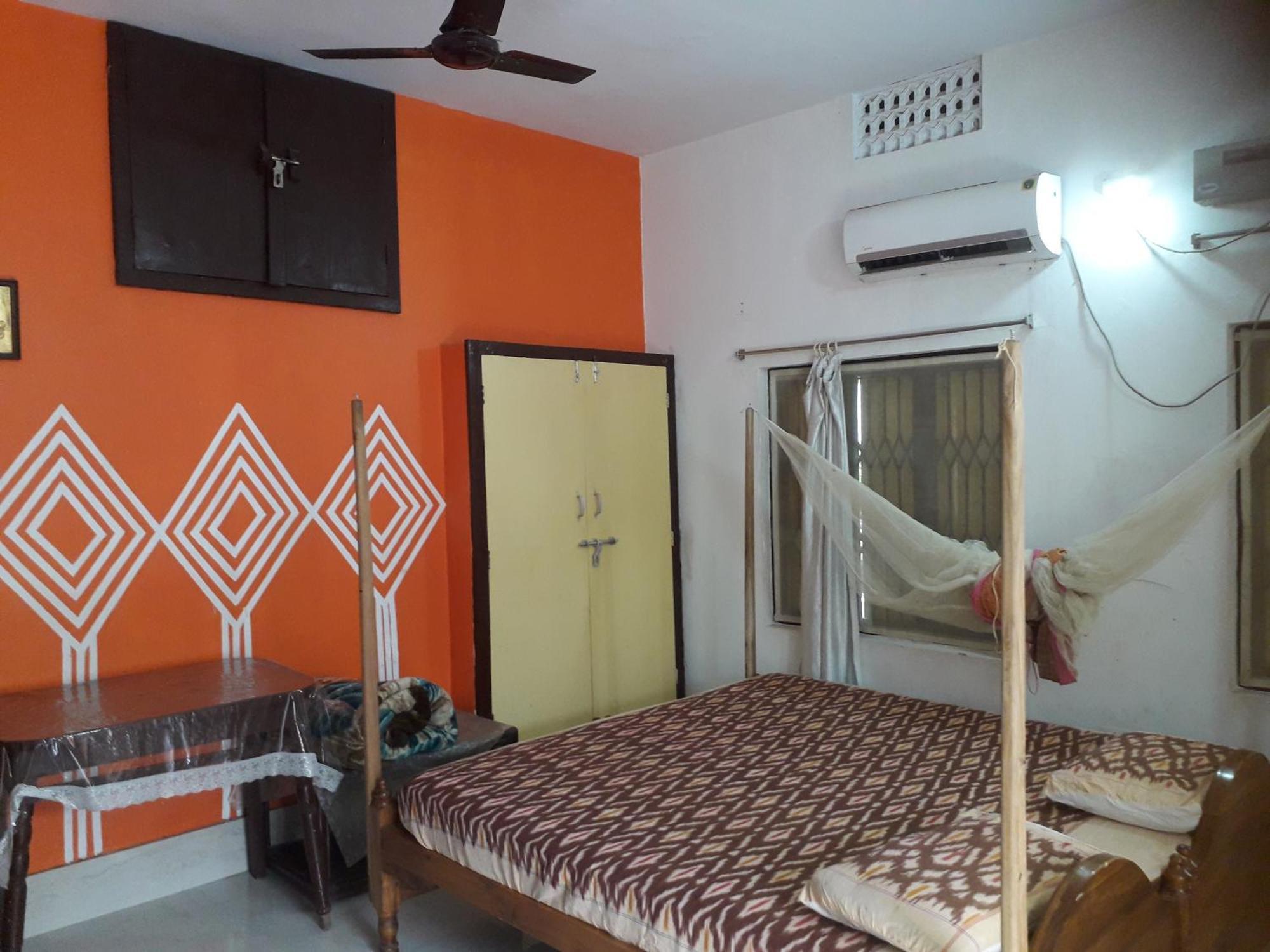 Sudha Kutir Puri Apartment Luaran gambar