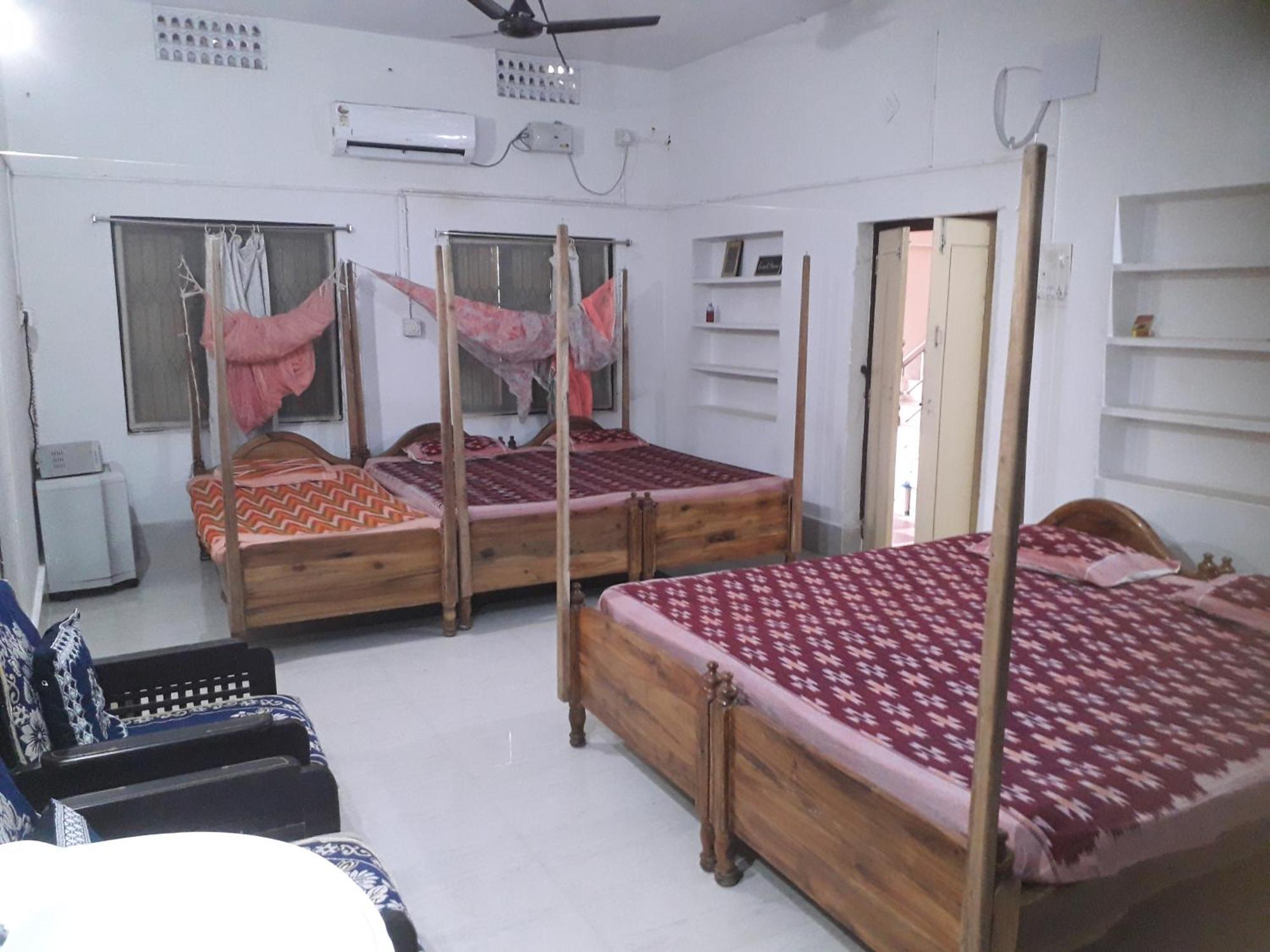 Sudha Kutir Puri Apartment Luaran gambar